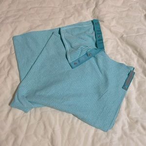 Lululemon aqua reversible vinyasa scarf